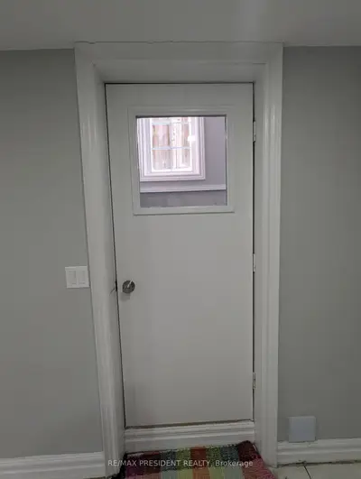 4679 Owl Circle Lower, Mississauga, ON L4Z 2W8