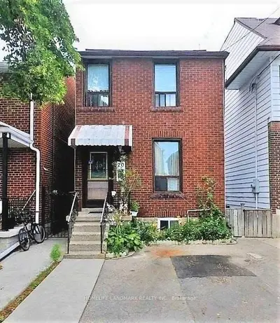 20 HALLAM Street, Toronto W02, ON M6G 1W2