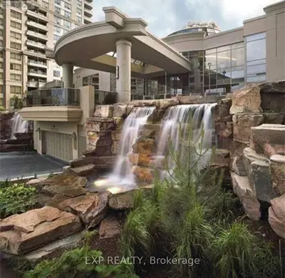 3888 Duke Of York Boulevard 1229, Mississauga, On L5b 4p5
