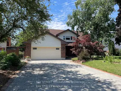 1412 Peerless Court, Oakville, On L6h 3a4