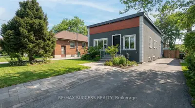 30 N Maple Ave N Avenue, Mississauga, ON L5H 2S1