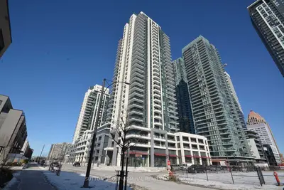 4085 Parkside Village Drive 1002, Mississauga, ON L5B 0K9