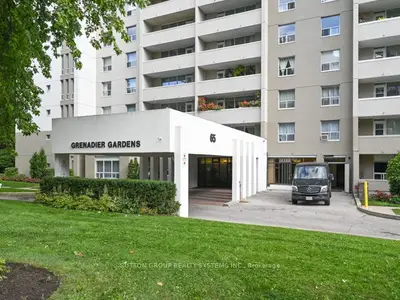 65 Southport Street 205, Toronto W01, ON M6S 3N6