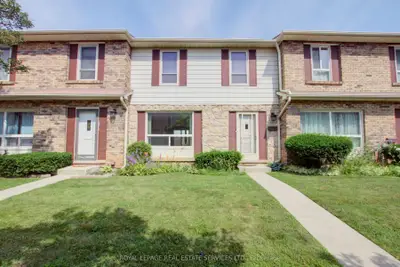 5475 Lakeshore Road 37, Burlington, ON L7L 1E1