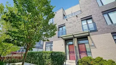 4080 Parkside Village Drive 7, Mississauga, ON L5B 0K2
