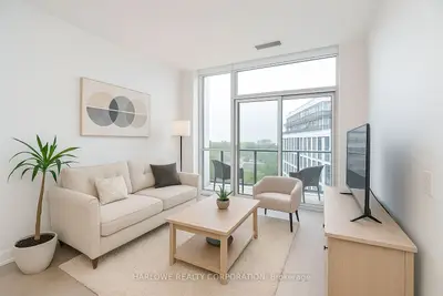 60 George Butchart Drive 717, Toronto W05, ON M3K 2C5