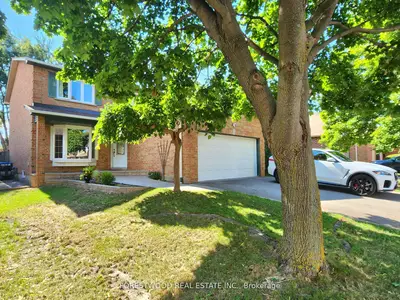 4122 Independence Avenue, Mississauga, ON L4Z 2T7