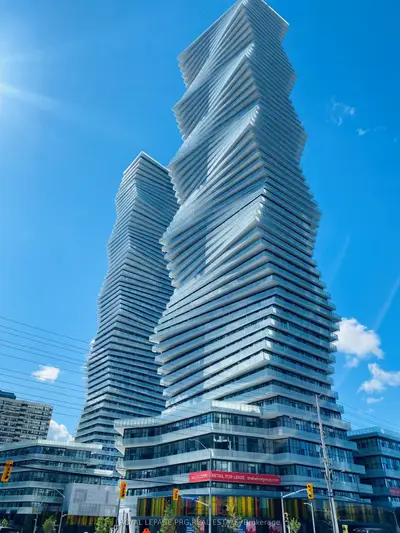 3900 Confederation Parkway 5201, Mississauga, On L5b 0m3