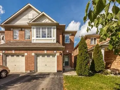 1375 Weir Chase, Mississauga, ON L5V 2X1