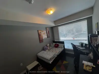 2370 Khalsa Gate 105, Oakville, ON L6M 0P5