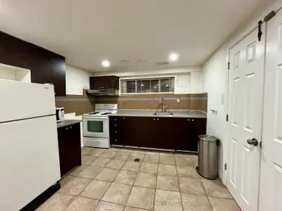 63 Clearbrooke Circle BSMT, Toronto W10, ON M9W 2E6