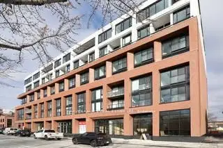 2720 Dundas Street W 904, Toronto W02, ON M6P 0C3