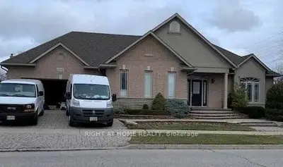 2031 Oxford Avenue, Oakville, ON L6H 7A6