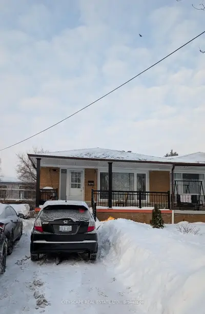 3113 Mallbridge Crescent, Mississauga, ON L4T 2C5