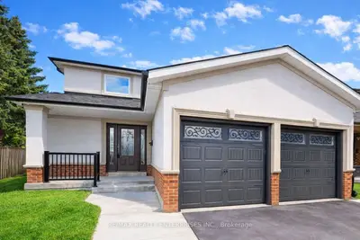 4149 Pascal Court, Mississauga, ON L4W 3C4