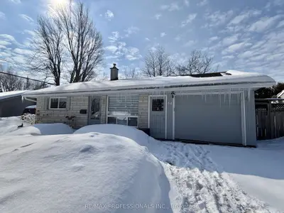 64 Bythia Street, Orangeville, ON L9W 2S5