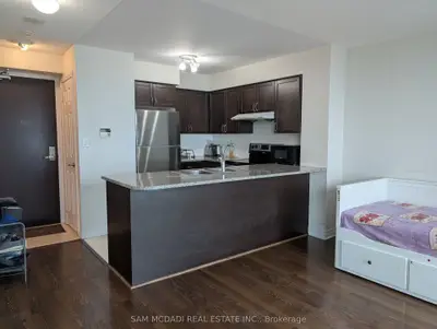 208 Enfield Place 2702, Mississauga, ON L5B 0G8