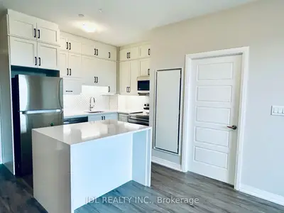 3265 Carding Mill Trail 323, Oakville, ON L6M 0W6