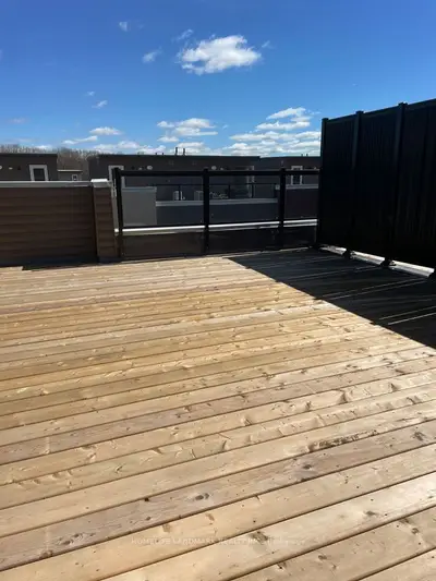 3550 Colonial Drive 28, Mississauga, ON L5L 0C1
