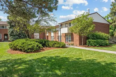 3665 Flamewood Drive 50, Mississauga, On L4y 3p5