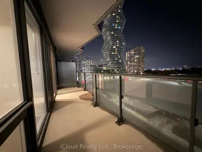 448 Burnhamthorpe Road 318, Mississauga, ON L5B 4M6