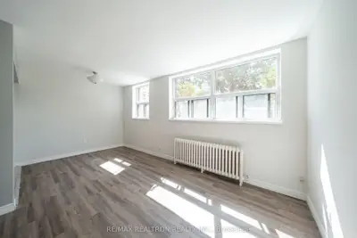 799 Robinson Street E 6, Burlington, ON L7R 2L4