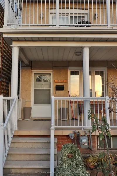 803 Lansdowne Avenue Main, Toronto W02, On M6h 3z1