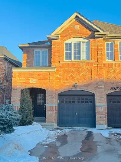 3046 Mission Hill Drive, Mississauga, ON L5M 0C1