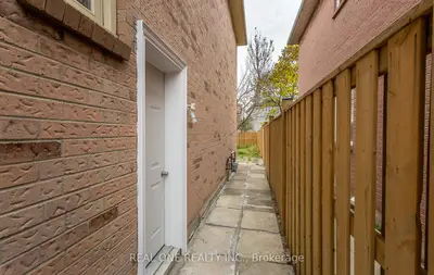 5070 Rising Star Court Basement, Mississauga, ON L5R 2W4