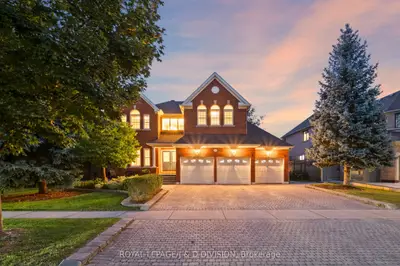 2153 Manor Hill Drive, Mississauga, ON L5M 5H9