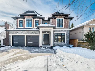 1078 Cherriebell rd Road, Mississauga, ON L5E 2R3