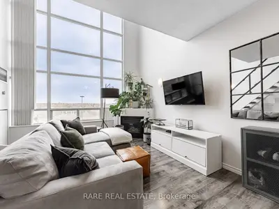 200 Manitoba Street 623, Toronto W06, ON M8Y 3Y9