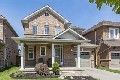 3717 Brinwood Gate, Mississauga, ON L5M 7G9