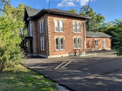 44 Main Street N 3, Halton Hills, ON L7G 3G8