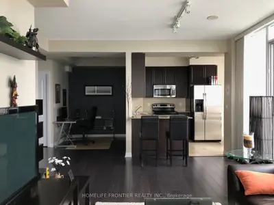 225 Webb Drive 2204, Mississauga, On L5b 4p2