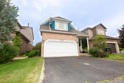 5722 Greensboro Drive, Mississauga, On L5m 5t7