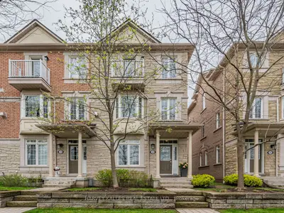 42 Rosewood Avenue, Mississauga, On L5g 4w3