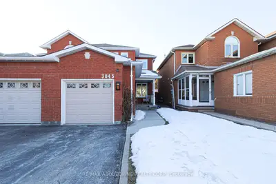 3845 Cedar Hedge Rise, Mississauga, ON L5N 6X2