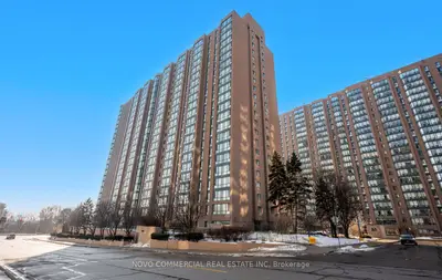 145 Hillcrest Avenue 1216, Mississauga, ON L5B 3Z1