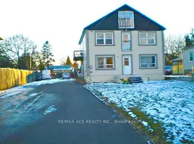 7098 Goreway Drive, Mississauga, ON L4T 2T6