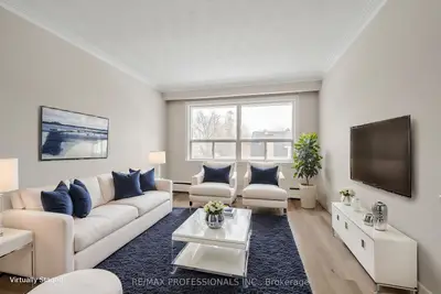 32 Heman Street Unit 6, Toronto W06, On M8v 1x5