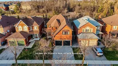 6839 Gracefield Drive, Mississauga, On L5n 6t6