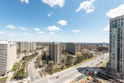 33 Elm Drive 2112, Mississauga, ON L5B 4M1