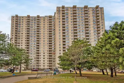 390 Dixon Road 1405, Toronto W09, ON M9R 1T4