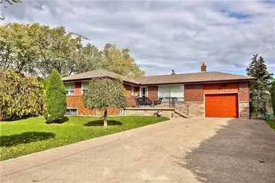 365 Sandhurst Drive Main, Oakville, On L6l 4l1