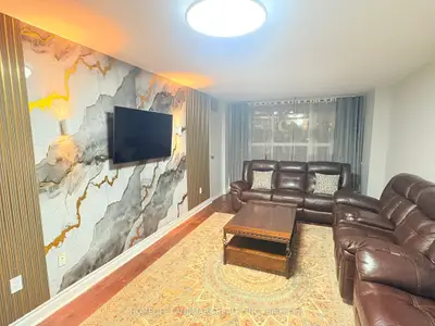 370 Dixon Road 716, Toronto W09, On M9r 1t2