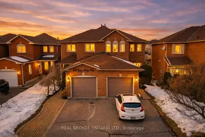3811 Cedar Hedge Rise, Mississauga, ON L5N 6W5