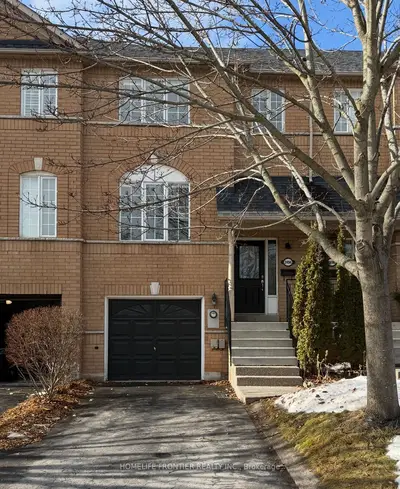 2494 Gill Crescent, Oakville, ON L6H 6P4