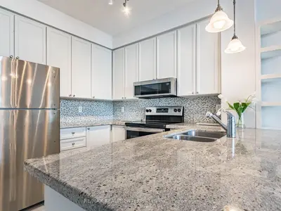 55 Port Street E 103, Mississauga, ON L5G 4P3