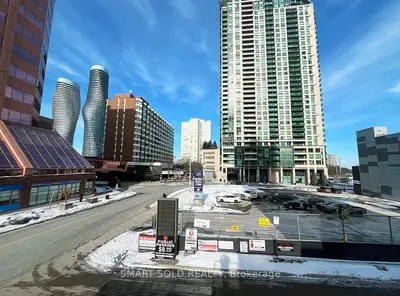 265 Enfield Pl Place A100, Mississauga, On L5b 3y7